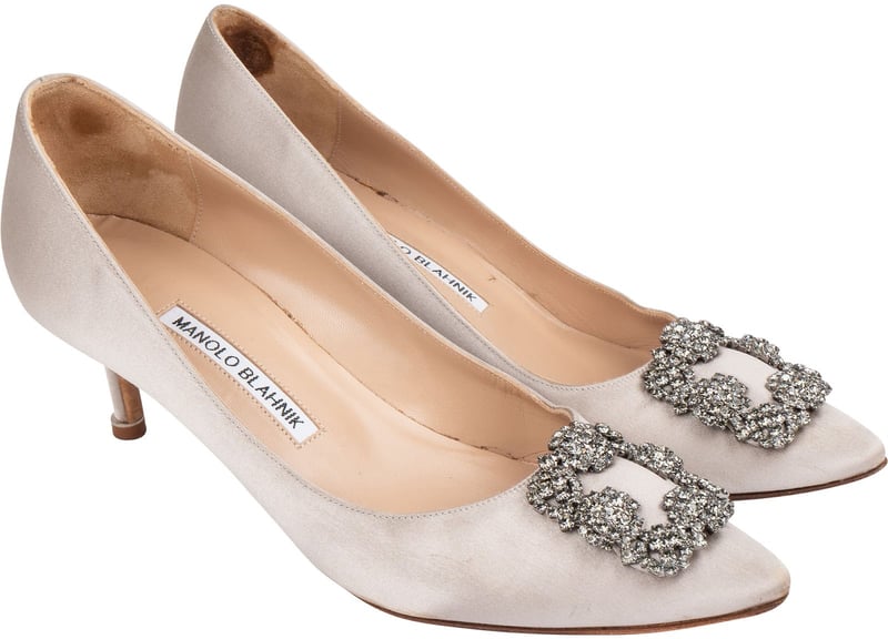 Manolo Blahnik Grey Satin Hangisi Pumps (38,5)