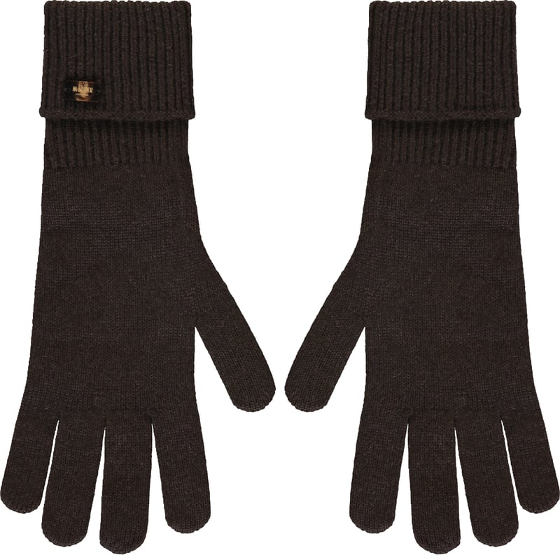 Knitted gloves