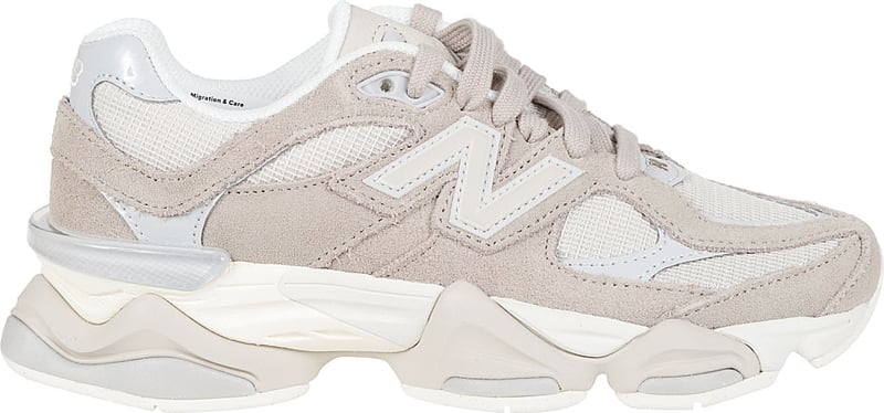 9060 Sneakers Brown