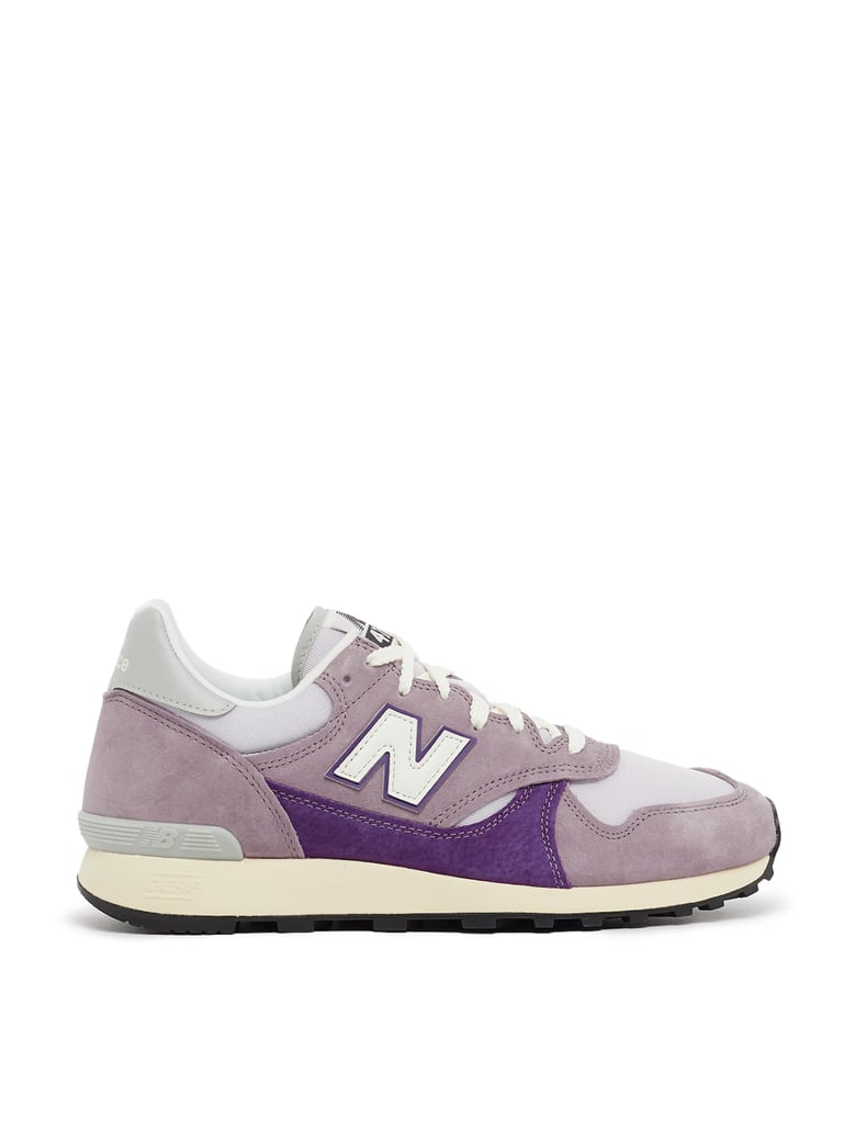 475 Ice Wine Sneakers