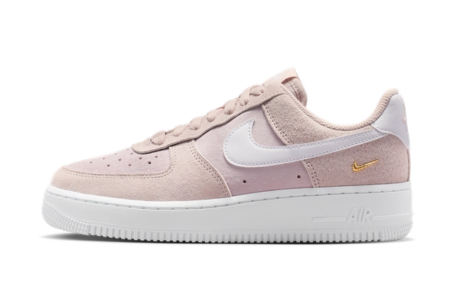 Nike Sportswear NIKE SPORTSWEAR WOMEN'S SHOES AIR FORCE 1 '07 LOW SE