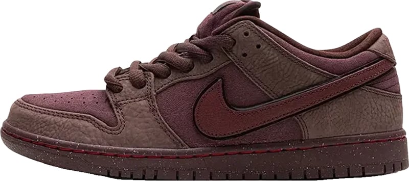 Nike Dunk Low Premium SB 'City of Love Collection - Burgundy Crush' Size 40.5 (ARCHIVE)