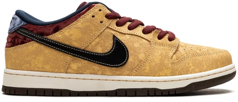 Sb Dunk Low Pro 'city Of Cinema' Sneakers