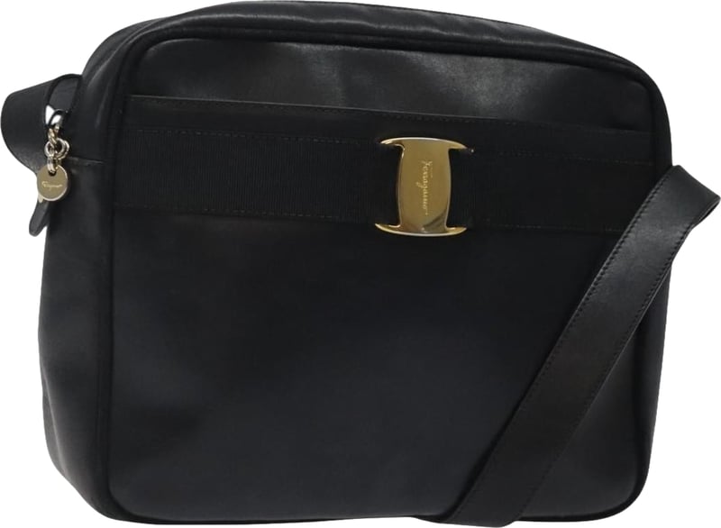 Salvatore Ferragamo Vara Bow Camera Leather