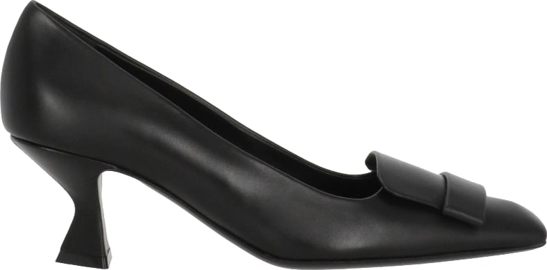 With Heel Black