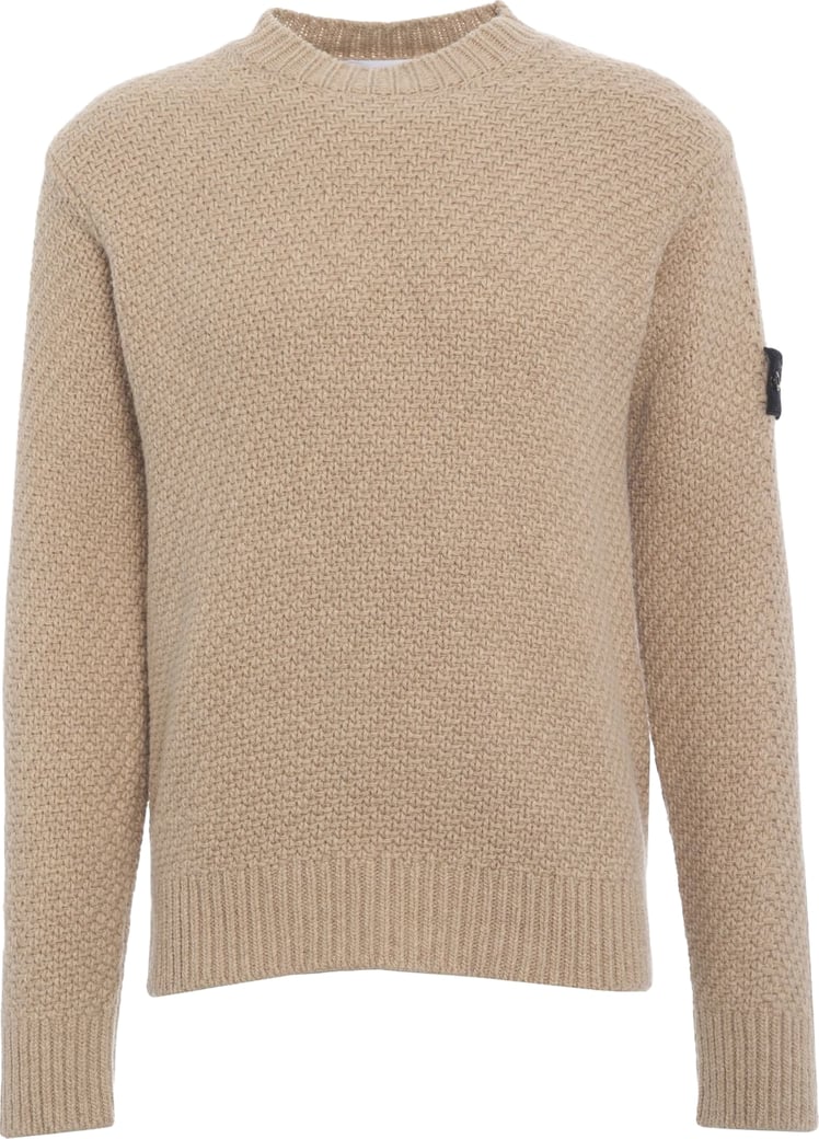 Knit sweater with detachable logo