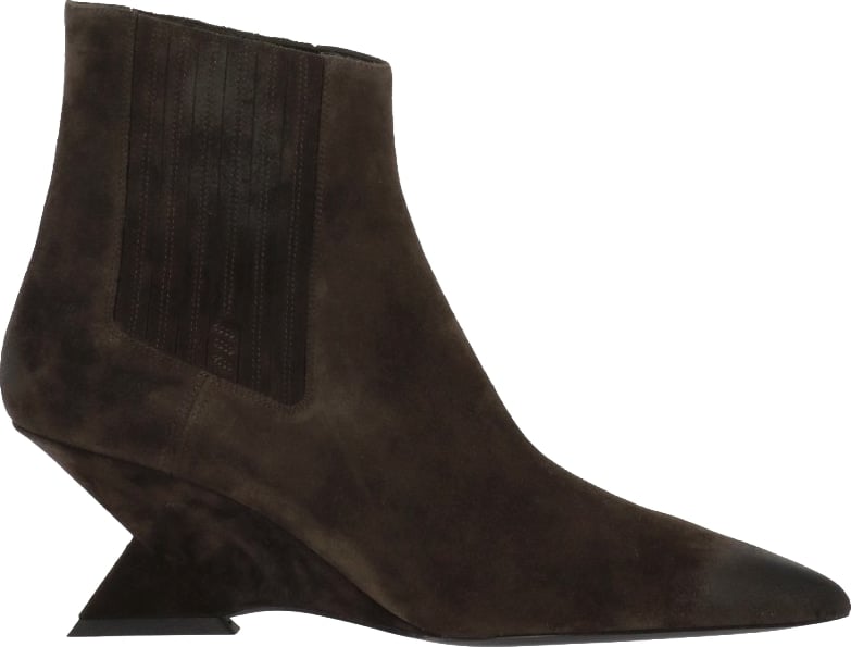 Boots Brown
