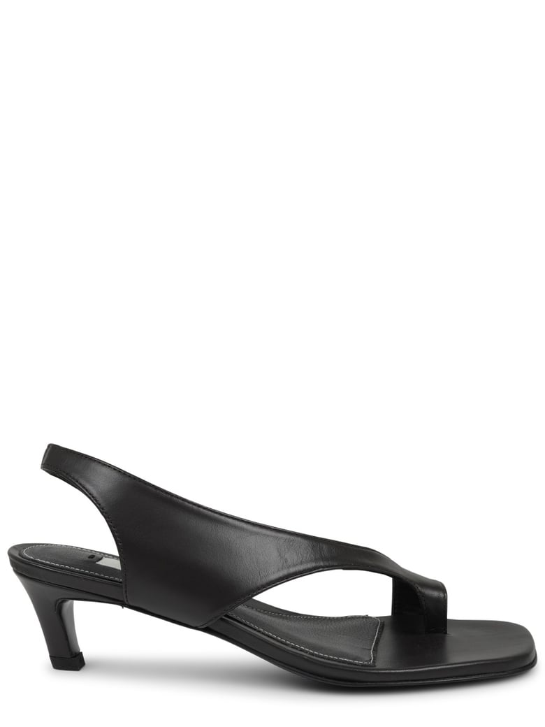 Minimalist Black Heeled Sandal With Elegant Toe Loop
