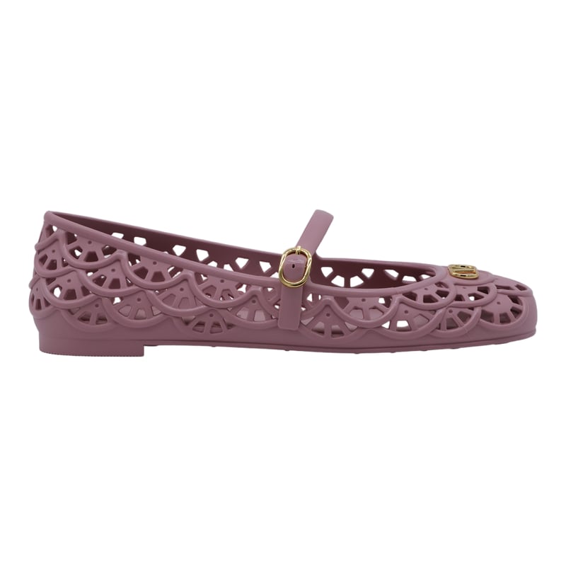Delicate Cut-Out Flat Shoes with Mary Jane Strap