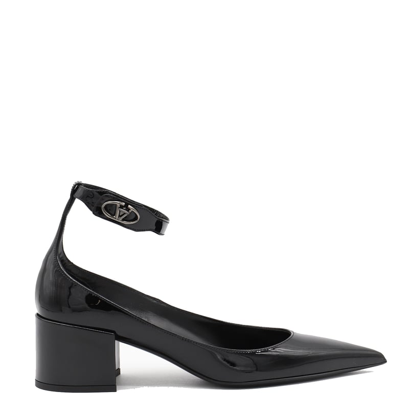 Black Leather Pointed Toe Pumps