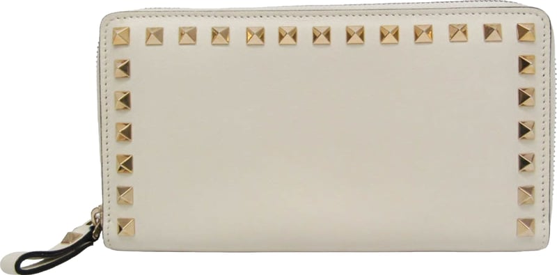 Valentino Garavani Rockstud Zip Around Leather Medium